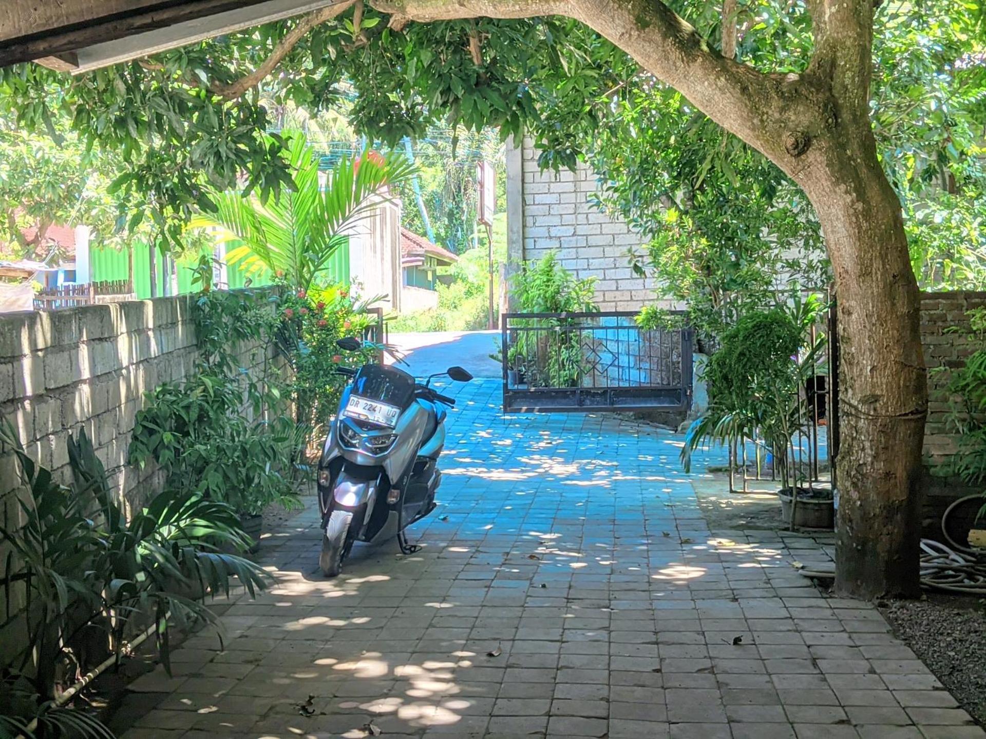 Three V Homestay Kuta  Esterno foto