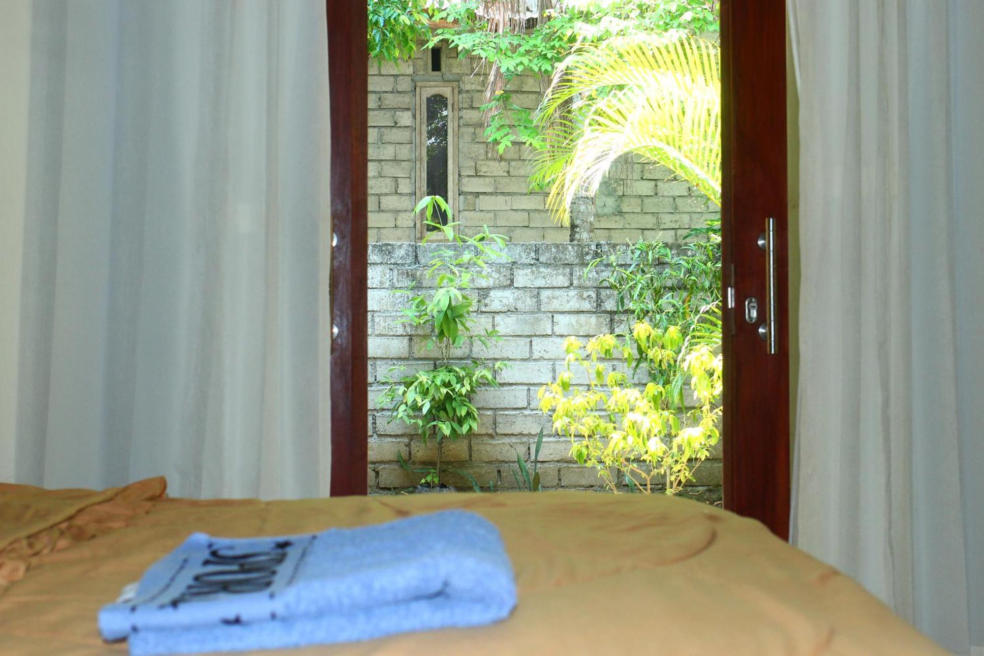 Three V Homestay Kuta  Esterno foto