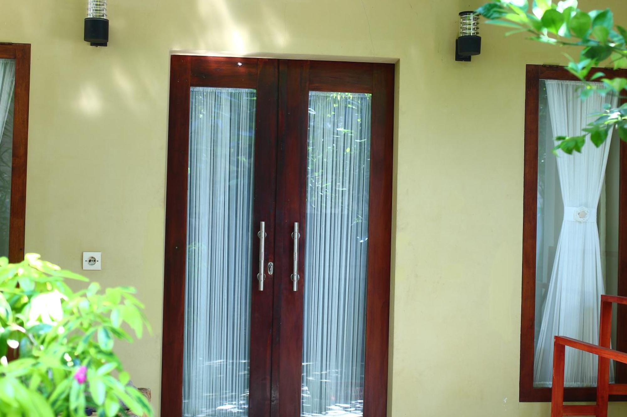 Three V Homestay Kuta  Esterno foto