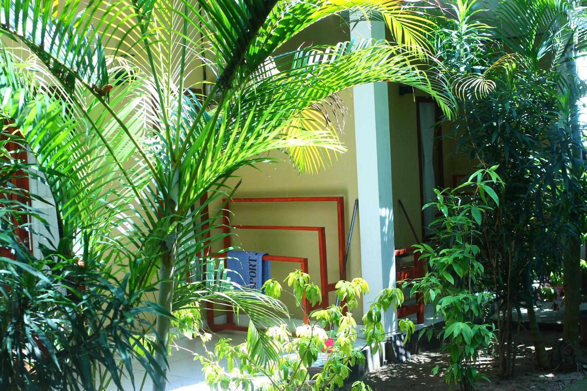 Three V Homestay Kuta  Esterno foto