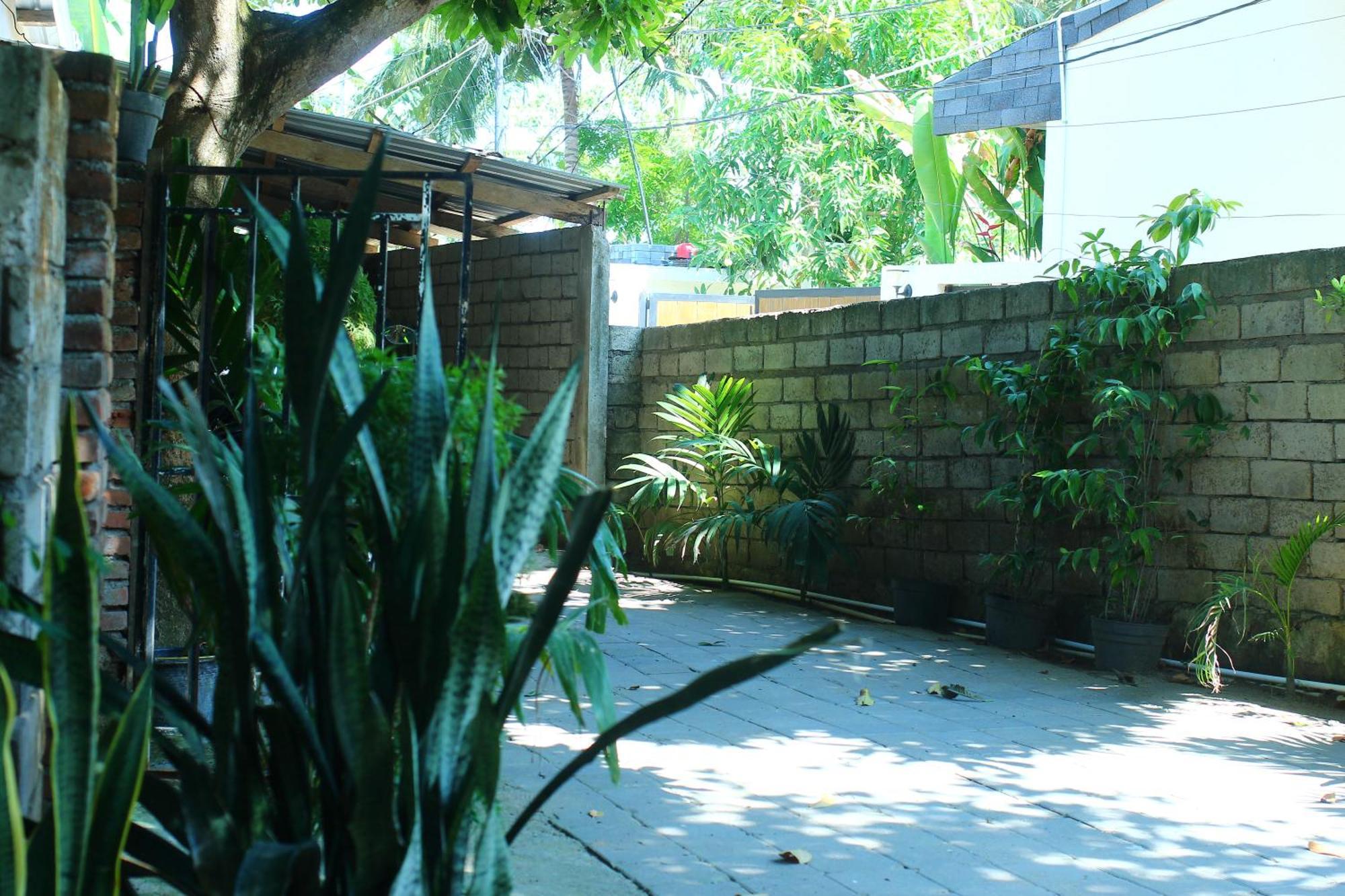 Three V Homestay Kuta  Esterno foto